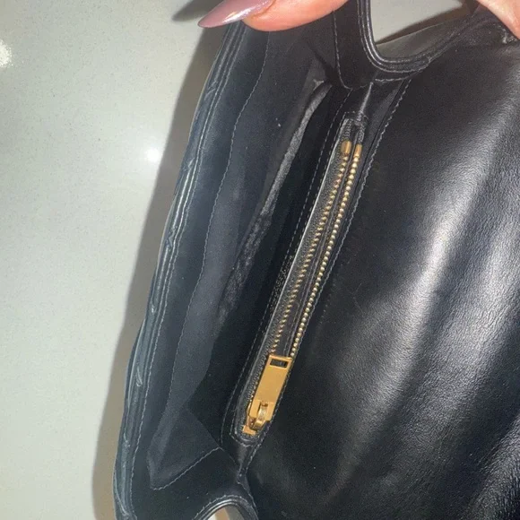 Authentic Yves Saint Laurent Medium College Bag with Gold Chain - Picture 3 of 8